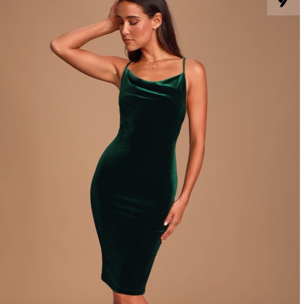 Lulu’s Green Velvet Bodycon Dress Sz XS
